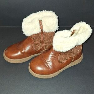 Carter Boots with Fur